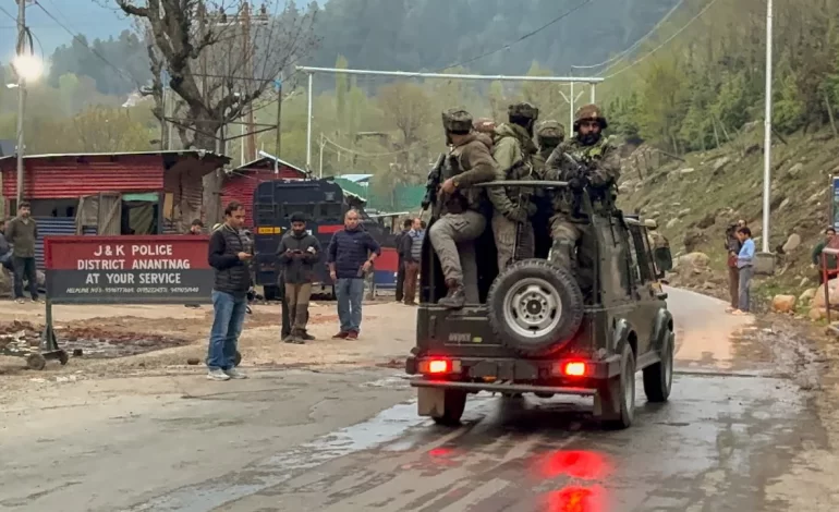 पहलगाम अटैक के बाद उरी में दो आतंकी ढेर,श्रीनगर में 26 शव एक कतार में, श्रद्धांजलि