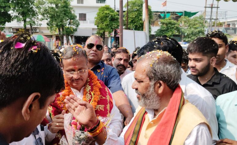 पाकिस्तान को देंगे मुंह तोड़ जवाब, वह गोला तो हम परमाणु बम चलायेंगे-दिनेश शर्मा