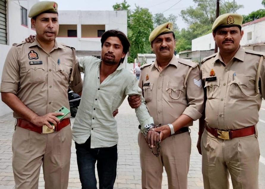 प्रेमिका की हत्या का बदला देने के लिये की शादाब की हत्या