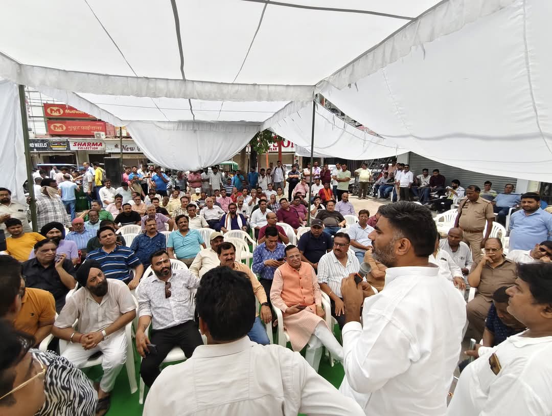 रोजी रोटी के लिये जूझ रहे व्यापारियों के लिये सरकार आध्यादेश लाये-अतुल प्रधान