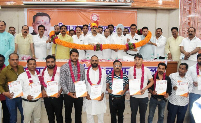 सेंट्रल मार्केट की एक ईंट भी नहीं गिरने दी जायेगी, भ्रष्ट अभियंताओं को जेल भेजा जाये-पं.आशु शर्मा
