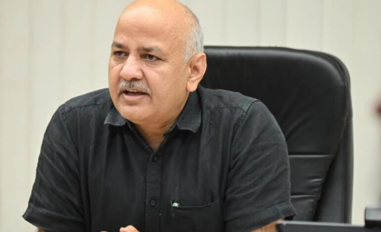 बीजेपी सरकार पिछले सौ दिनों में कुछ नहीं कर पाई है। इनसे बिजली, पानी और स्वास्थ्य के मामलों में कोई काम नहीं हो पाया है। प्राइवेट स्कूल मनमानी फीस बढ़ा रहे हैं। दिल्ली की जनता इनसे परेशान है।