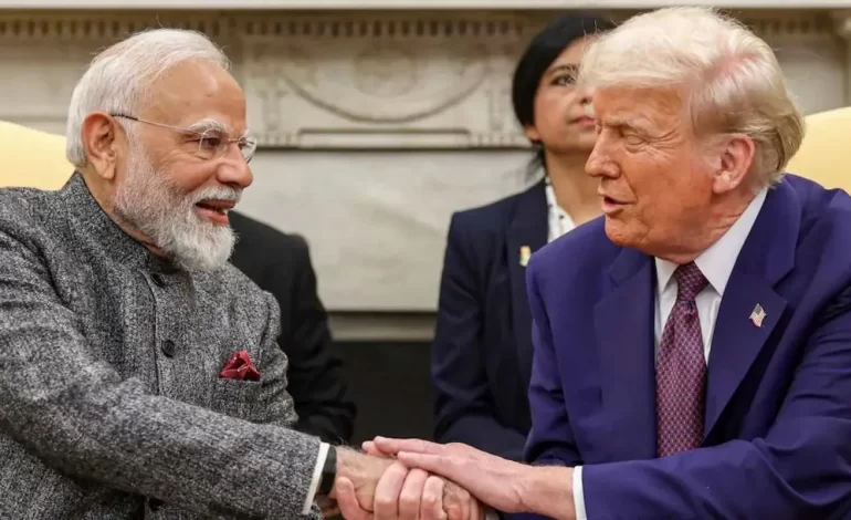 भारत पर लगाये गये टैरिफ को डगलस ने मुर्खतापूर्ण बताया