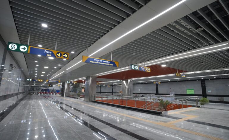 बेगमपुल बना कॉरिडोर का सबसे व्यस्त स्टेशन,एक लाख यात्री हुए पार